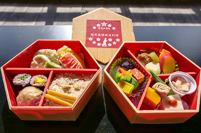 健康薬膳精進料理の昼食