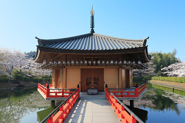 金閣浮御堂霊宝館